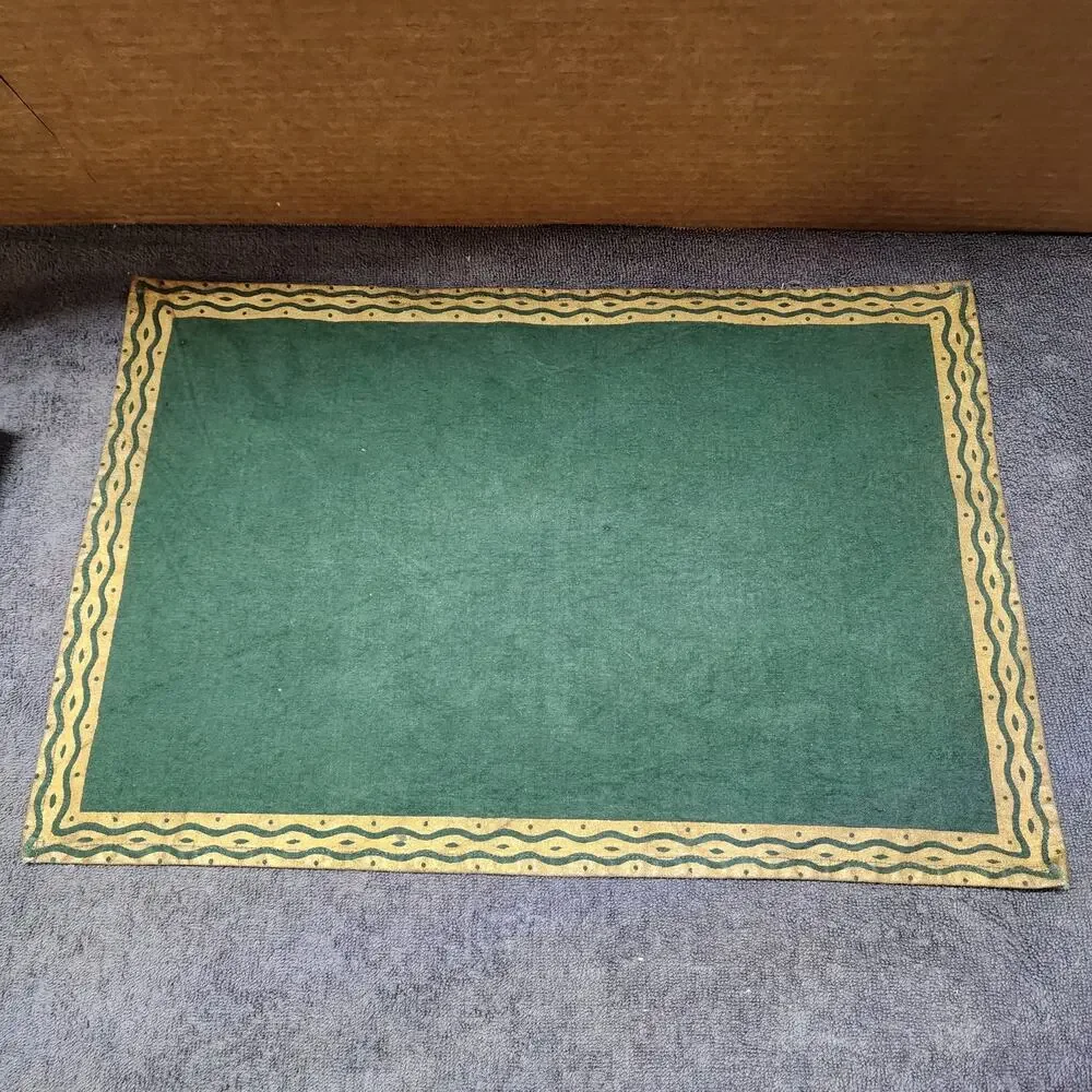 Vintage Pier 1 Imports 4 piece green cotton placemats B b48